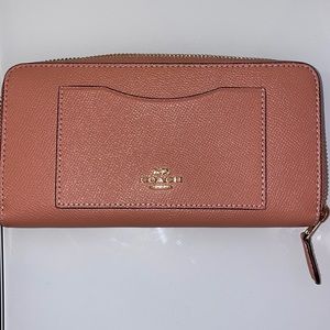 Coach Wallet - Pink